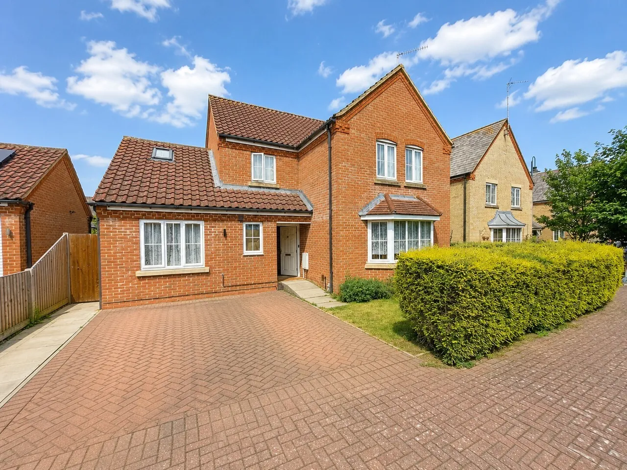 5 bed house for sale, Tern Road, Peterborough, PE7