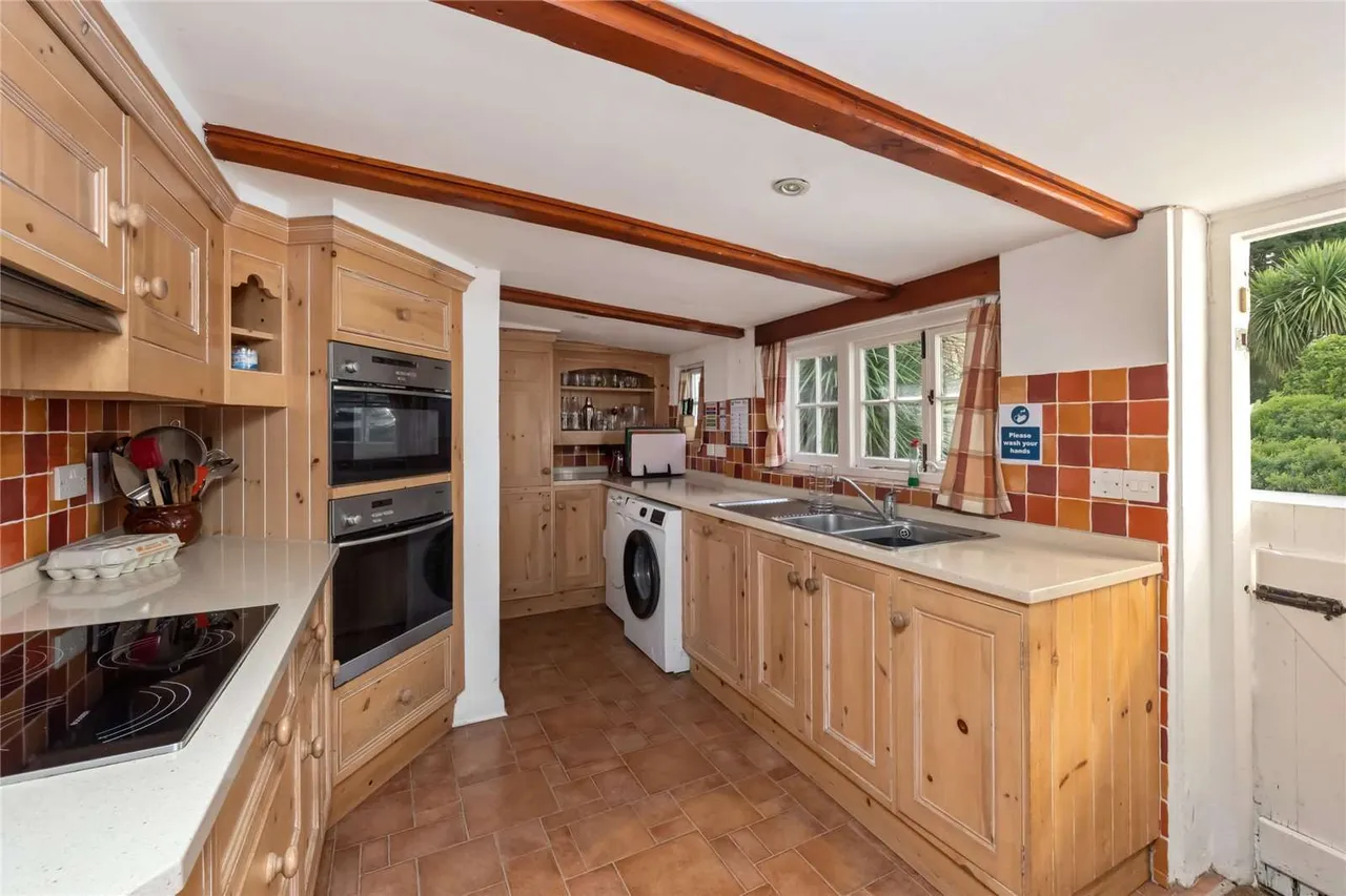 Beechwood Lane, Cooksbridge, Lewes, East Sussex, BN7 3QG, photo 9