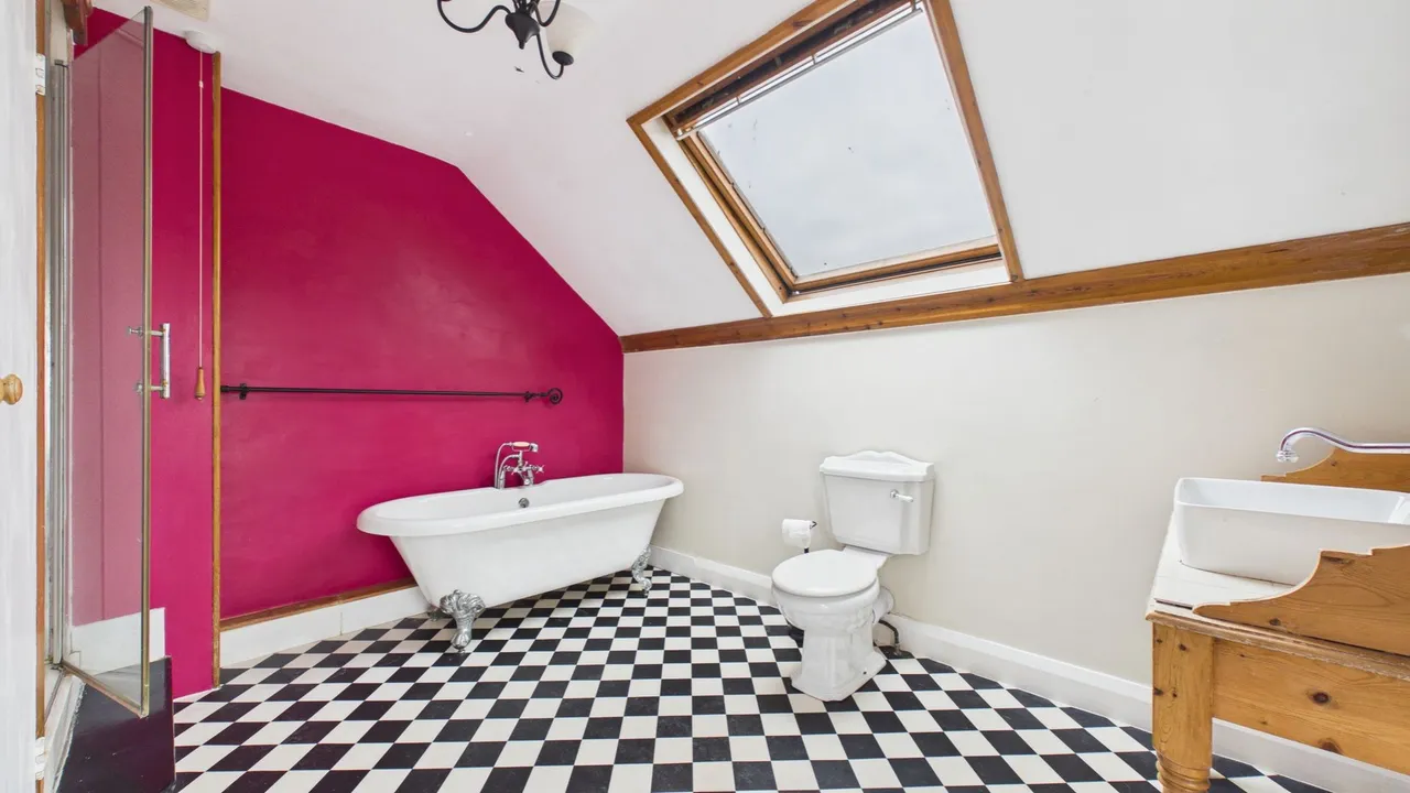 Market Place, Corby Glen, NG33, photo 6