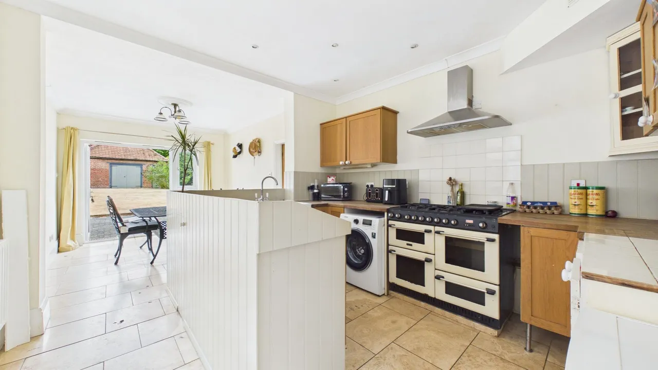 Market Place, Corby Glen, NG33, photo 5