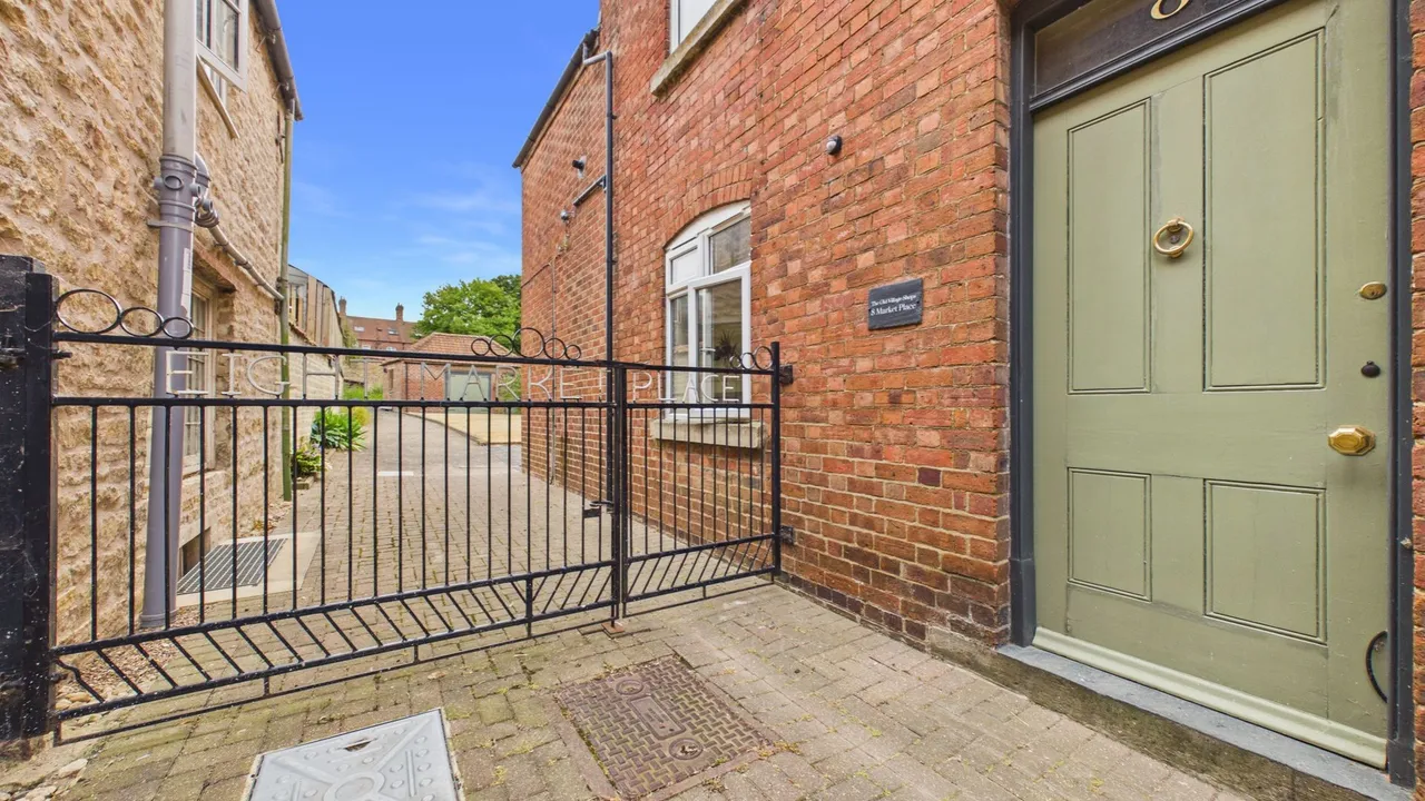 Market Place, Corby Glen, NG33, photo 3