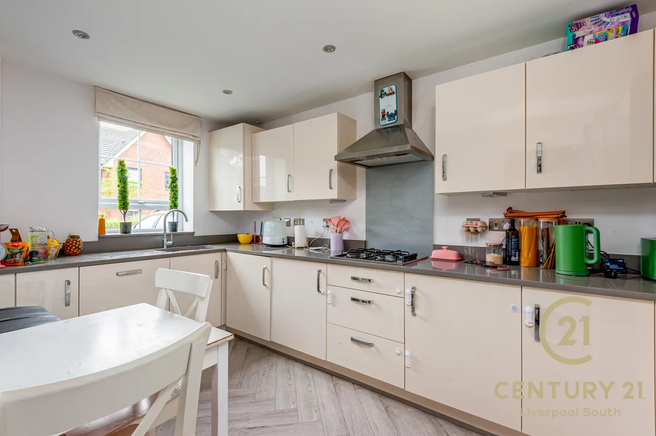 Cartwrights Farm Road, L24, photo 8