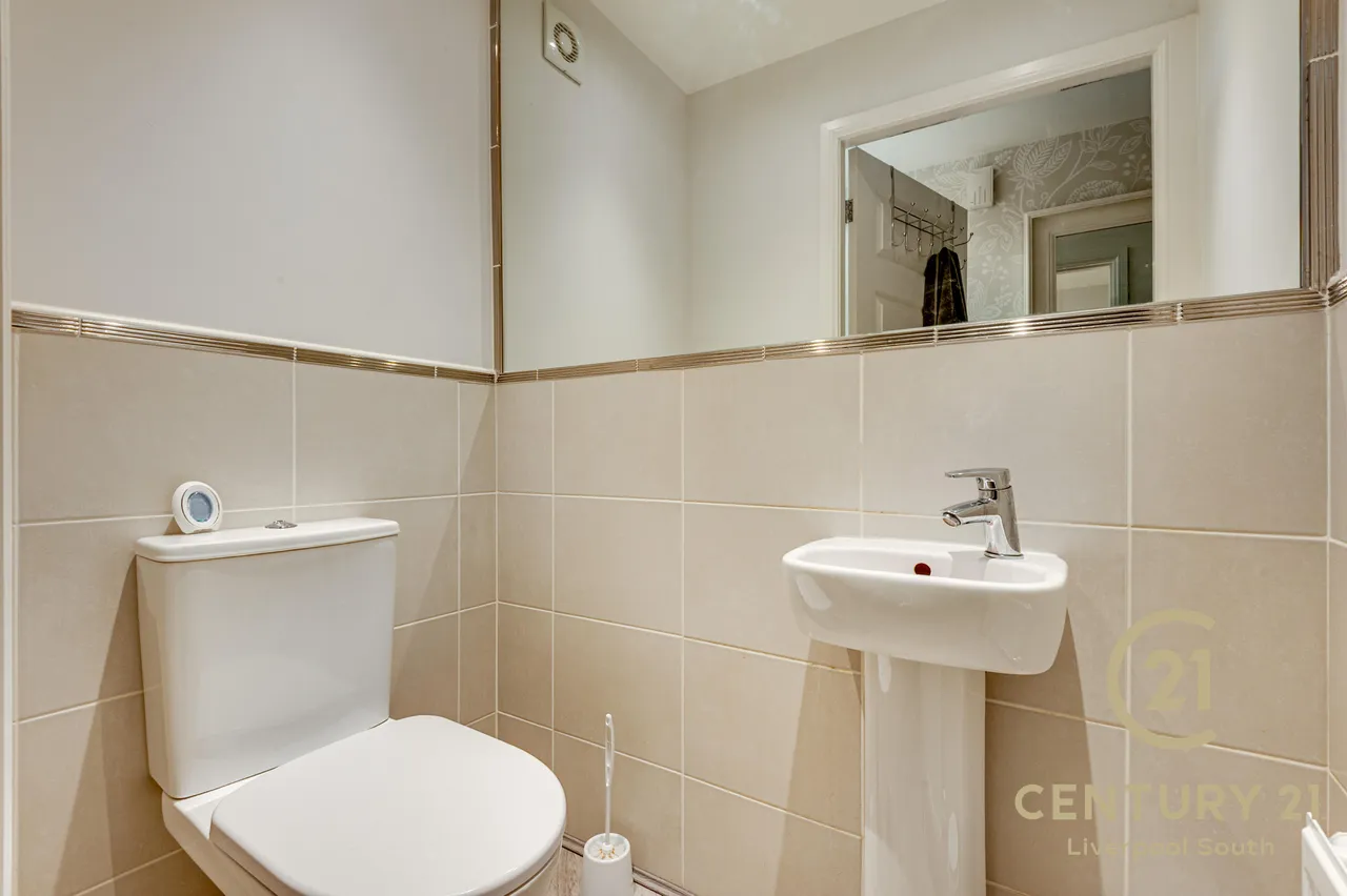 Cartwrights Farm Road, L24, photo 9