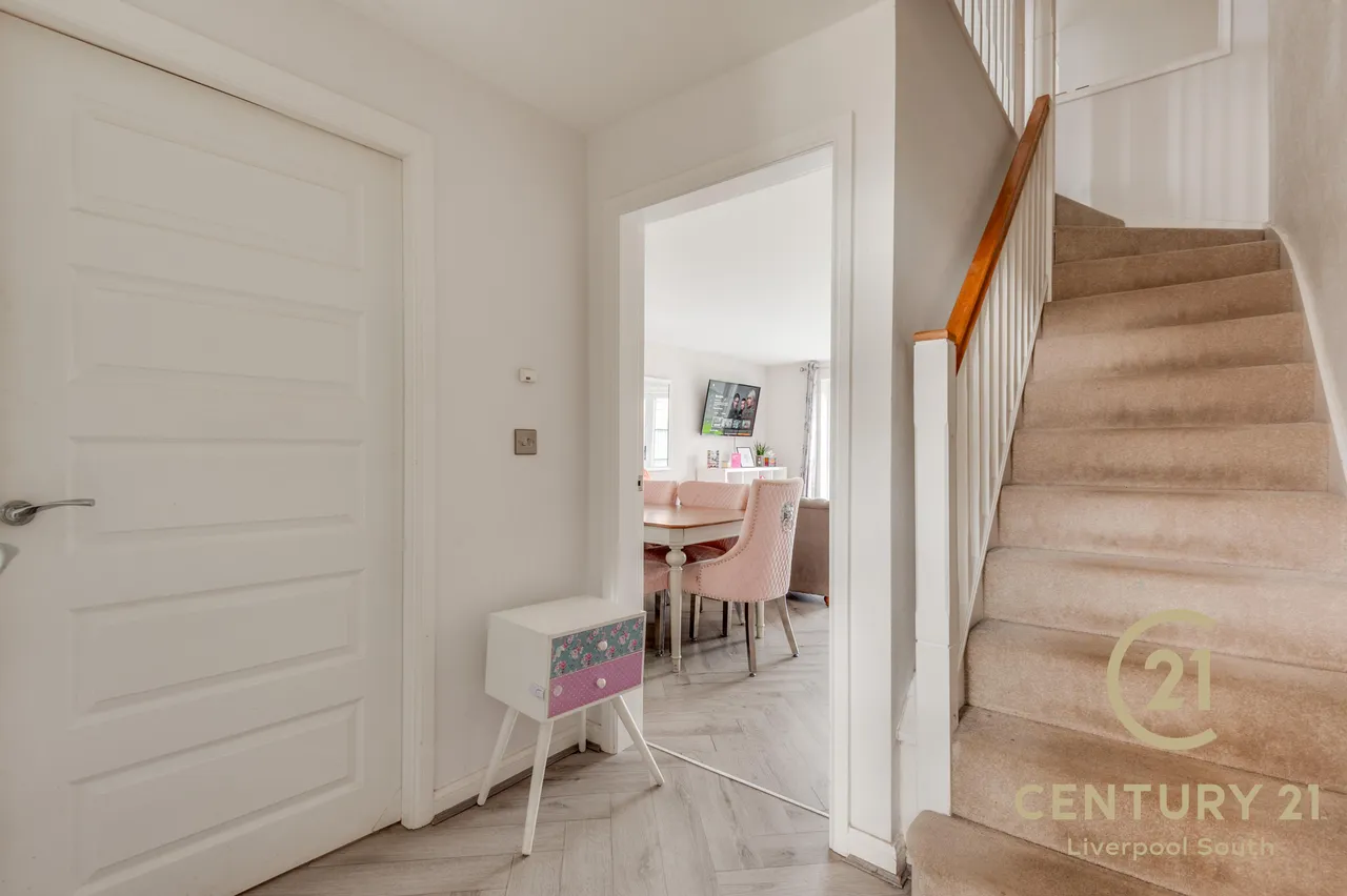 Cartwrights Farm Road, L24, photo 10