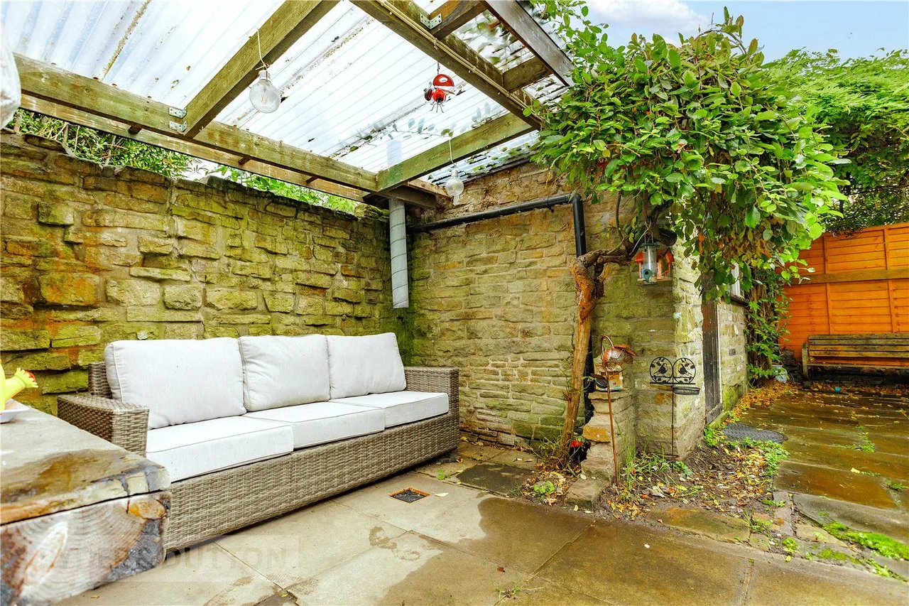 Pikes Lane, Glossop, SK13, photo 22