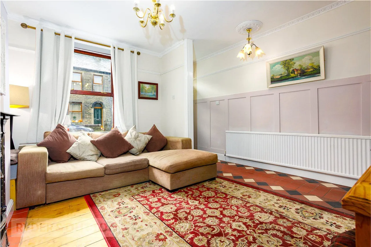 Pikes Lane, Glossop, SK13, photo 6