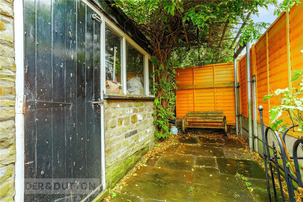 Pikes Lane, Glossop, SK13, photo 19
