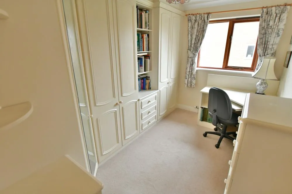 Walford Gardens, Wimborne, BH21, photo 16