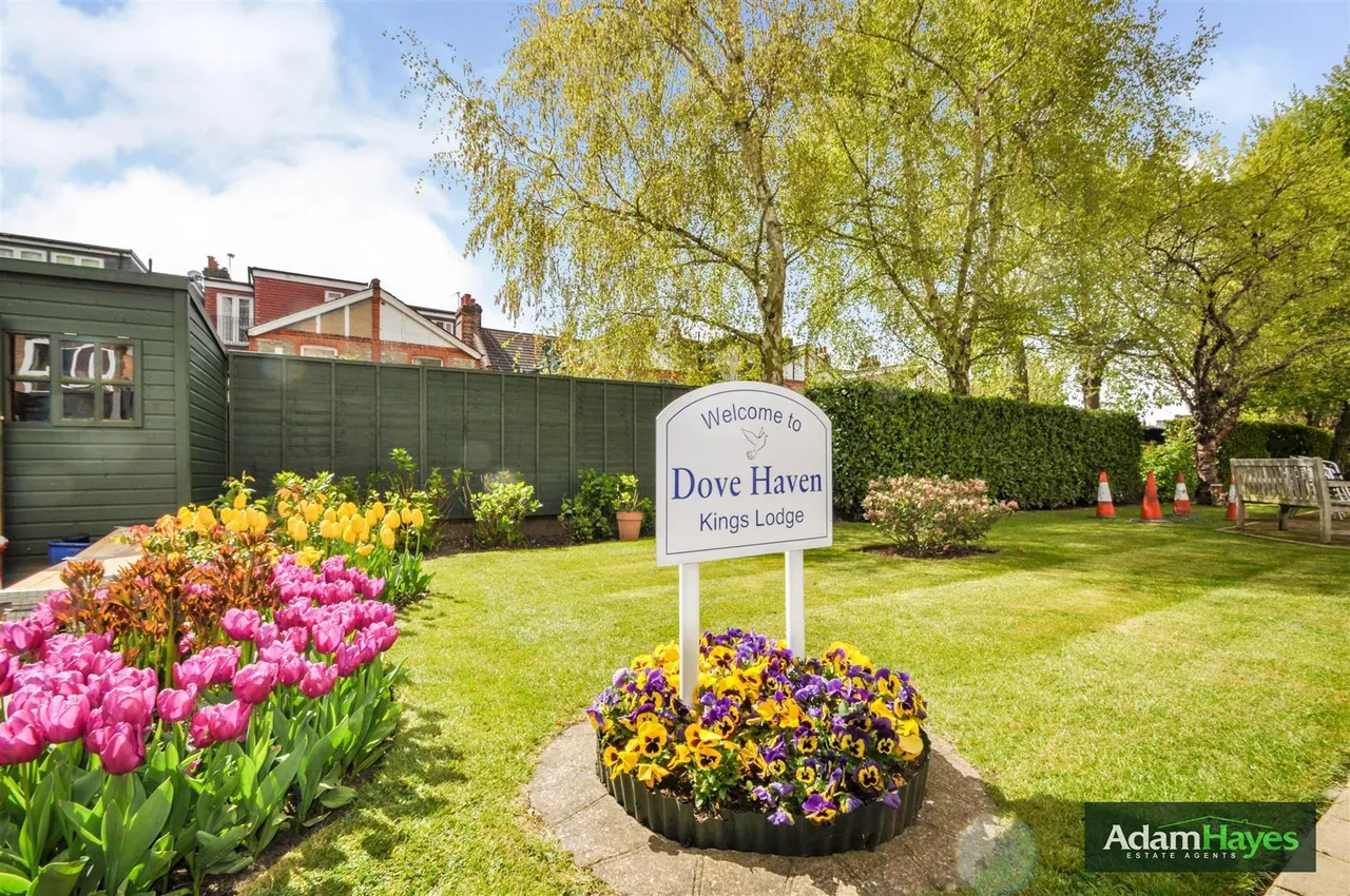 Kingsway, North Finchley, N12, photo 5