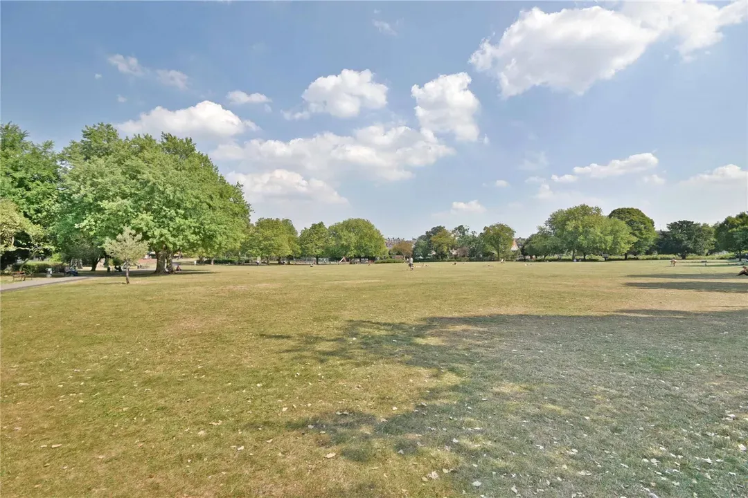 Hemstal Road, West Hampstead, London, NW6, photo 12
