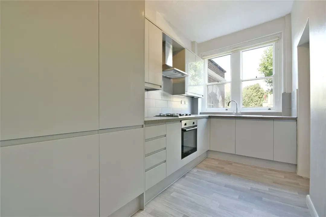 2 bed flat to rent — Hemstal Road, West Hampstead, London, NW6