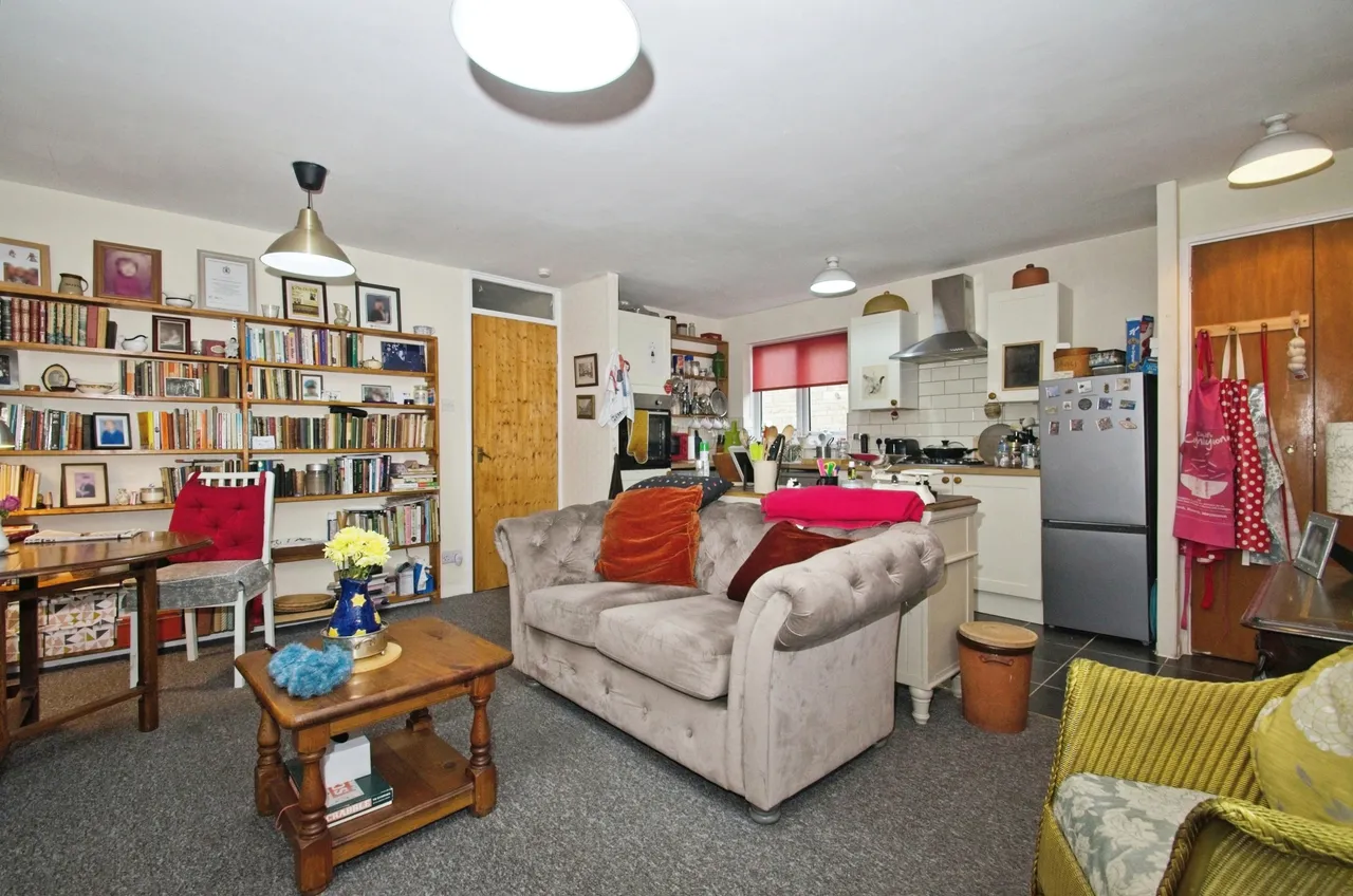 De Braose Close, Cardiff, CF5, photo 6