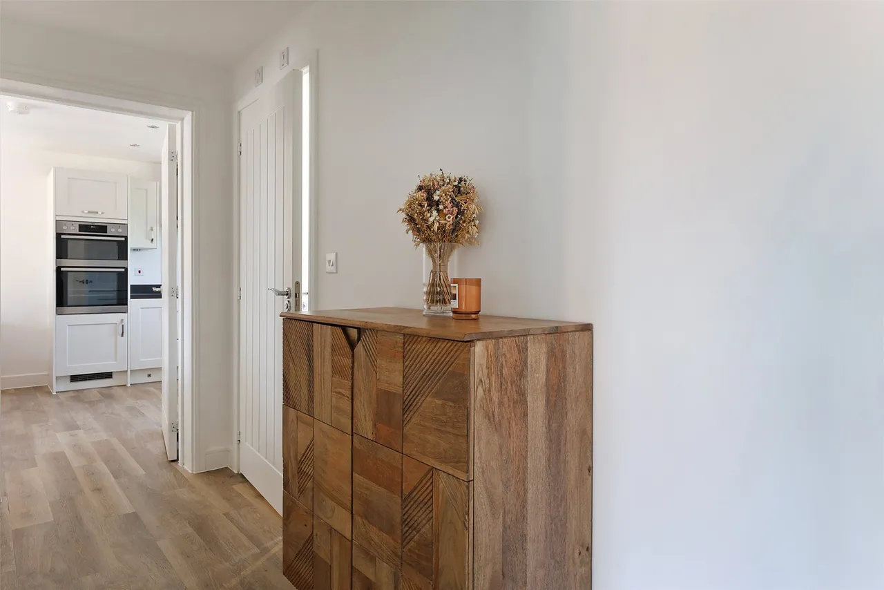 Hoadley Road, Horley, RH6, photo 12