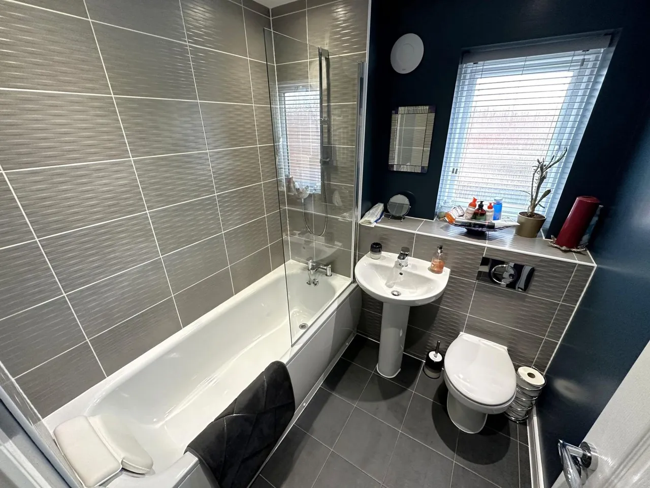 Dove Close, Branston, DE14, photo 10