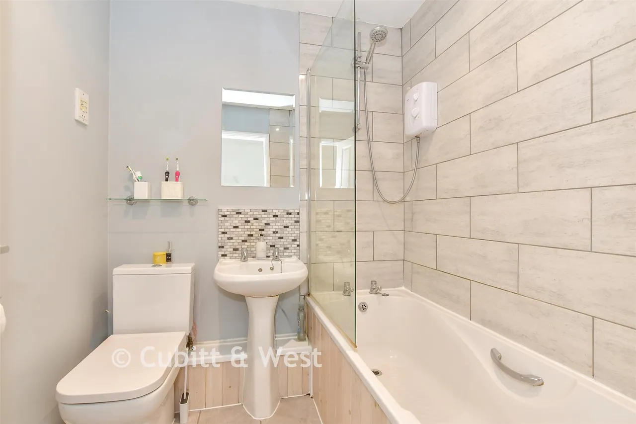 Godwin Crescent, Waterlooville, PO8, photo 8