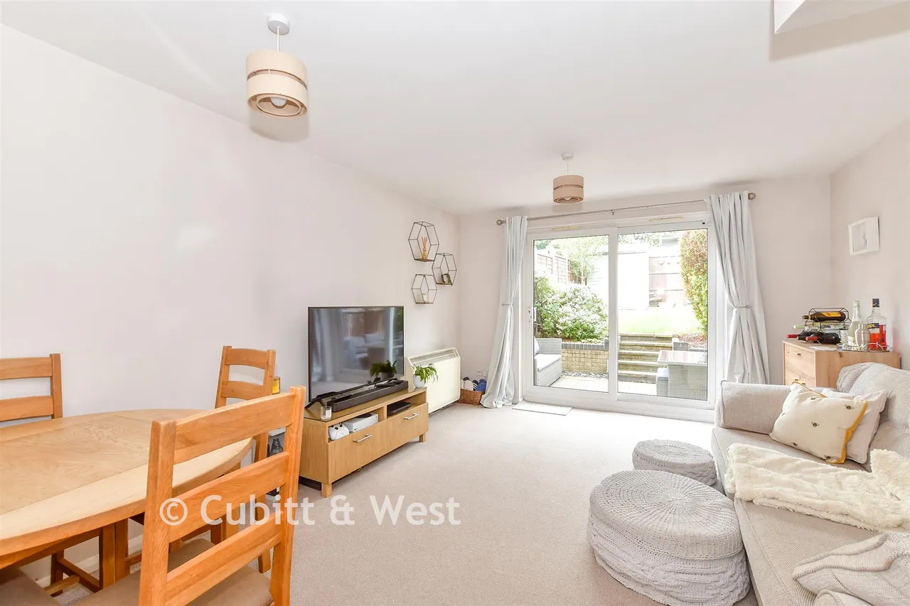 Godwin Crescent, Waterlooville, PO8, photo 4