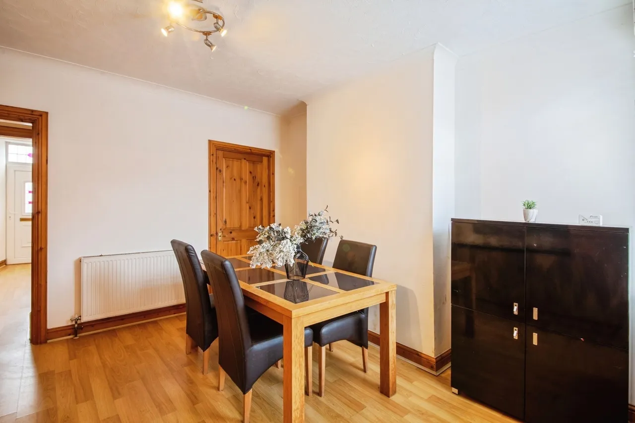 Penistone Road North, Sheffield, S6, photo 8