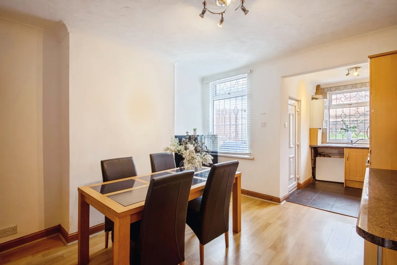 Penistone Road North, Sheffield, S6, photo 3