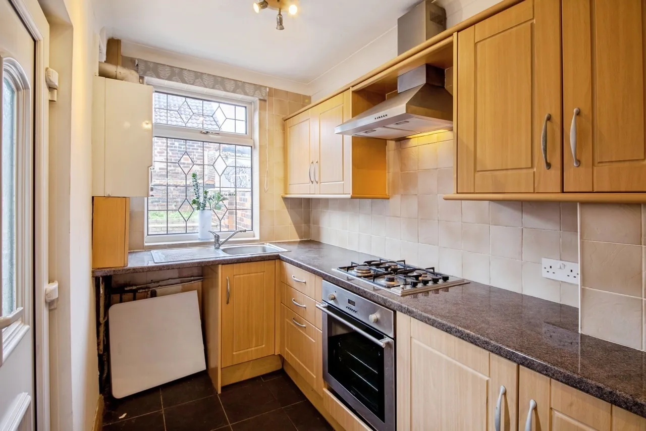 Penistone Road North, Sheffield, S6, photo 9