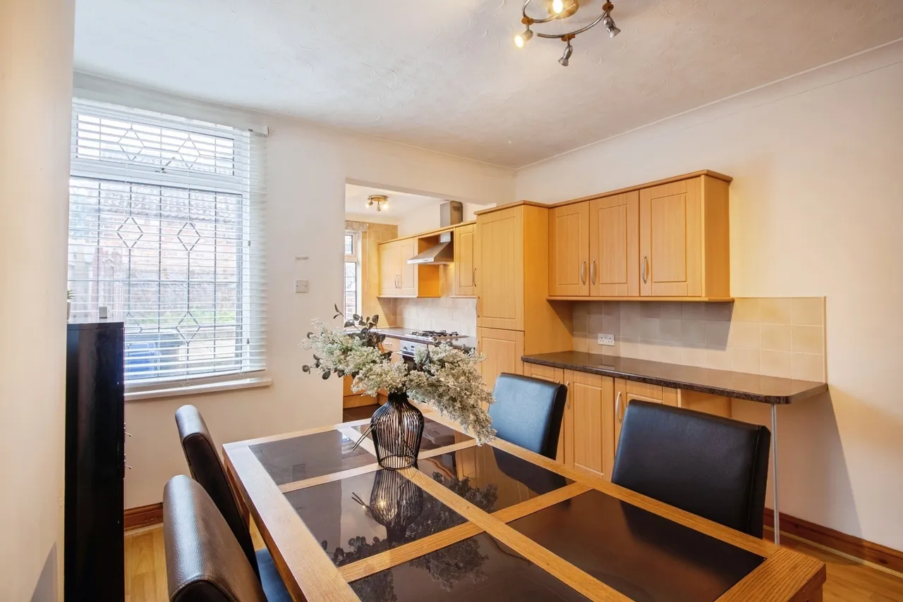 Penistone Road North, Sheffield, S6, photo 7