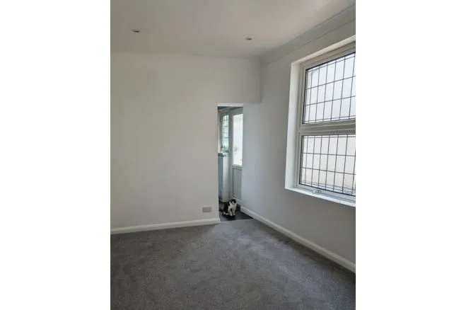 New Road, Llanelli, photo 9