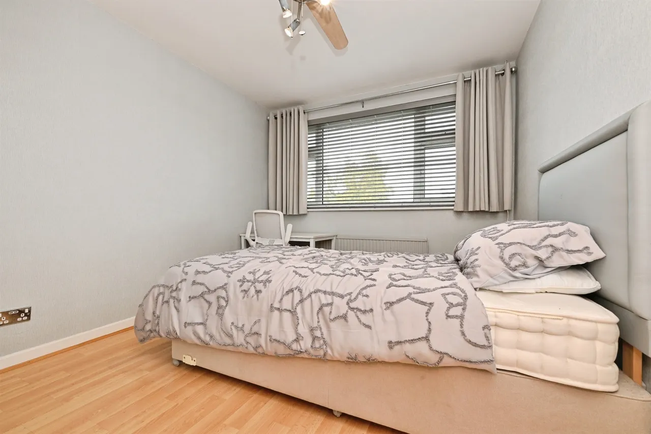 Crownfield, Broxbourne, EN10, photo 8