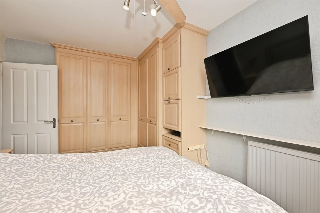 Crownfield, Broxbourne, EN10, photo 10