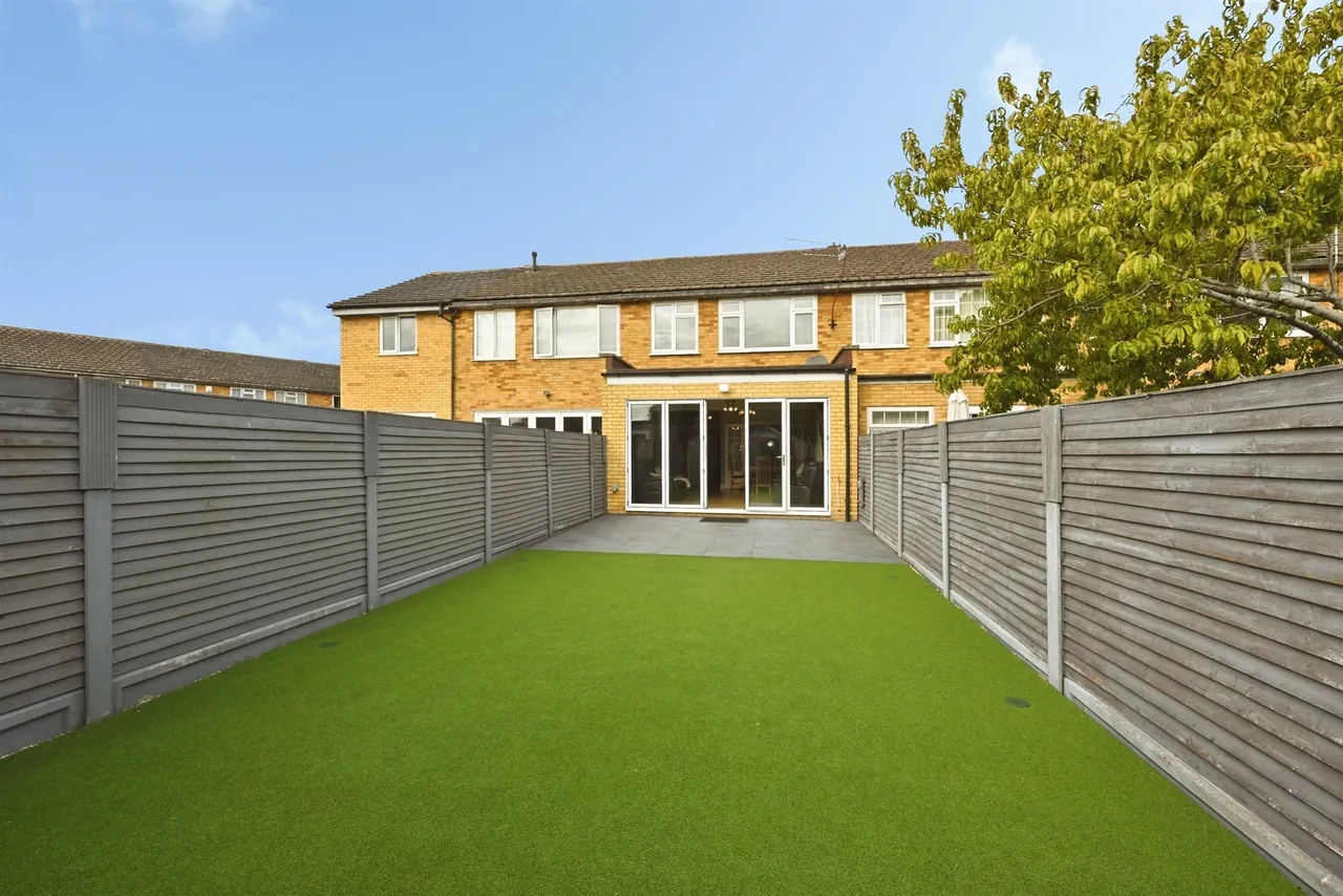Crownfield, Broxbourne, EN10, photo 5