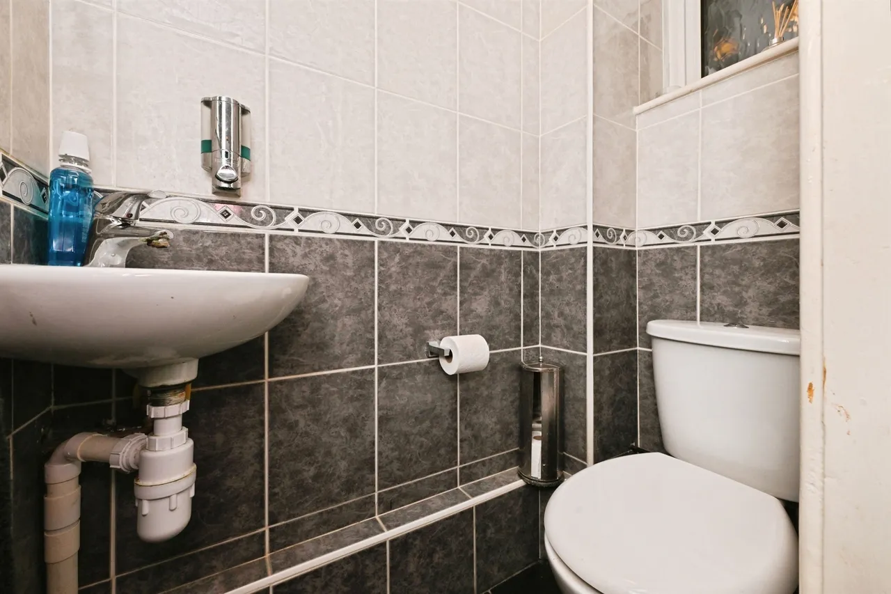 Crownfield, Broxbourne, EN10, photo 14