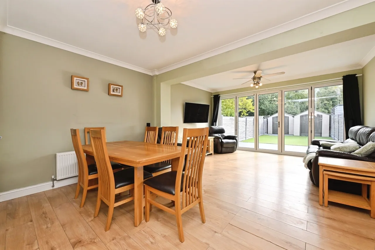 Crownfield, Broxbourne, EN10, photo 18