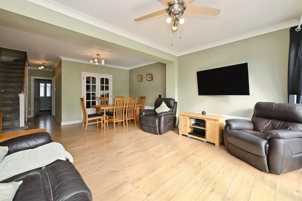 Crownfield, Broxbourne, EN10, photo 11