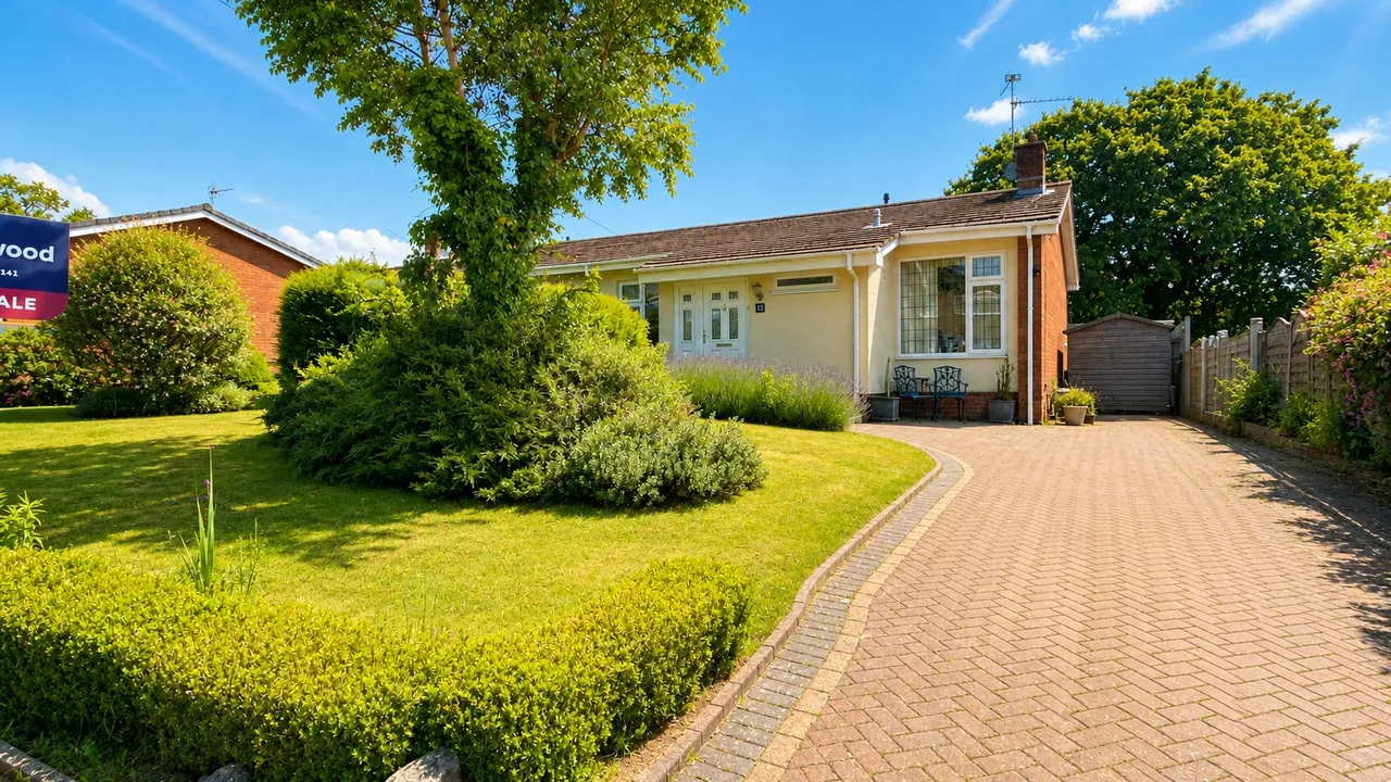2 bed house for sale, Rhos Llan, Rhiwbina, CF14