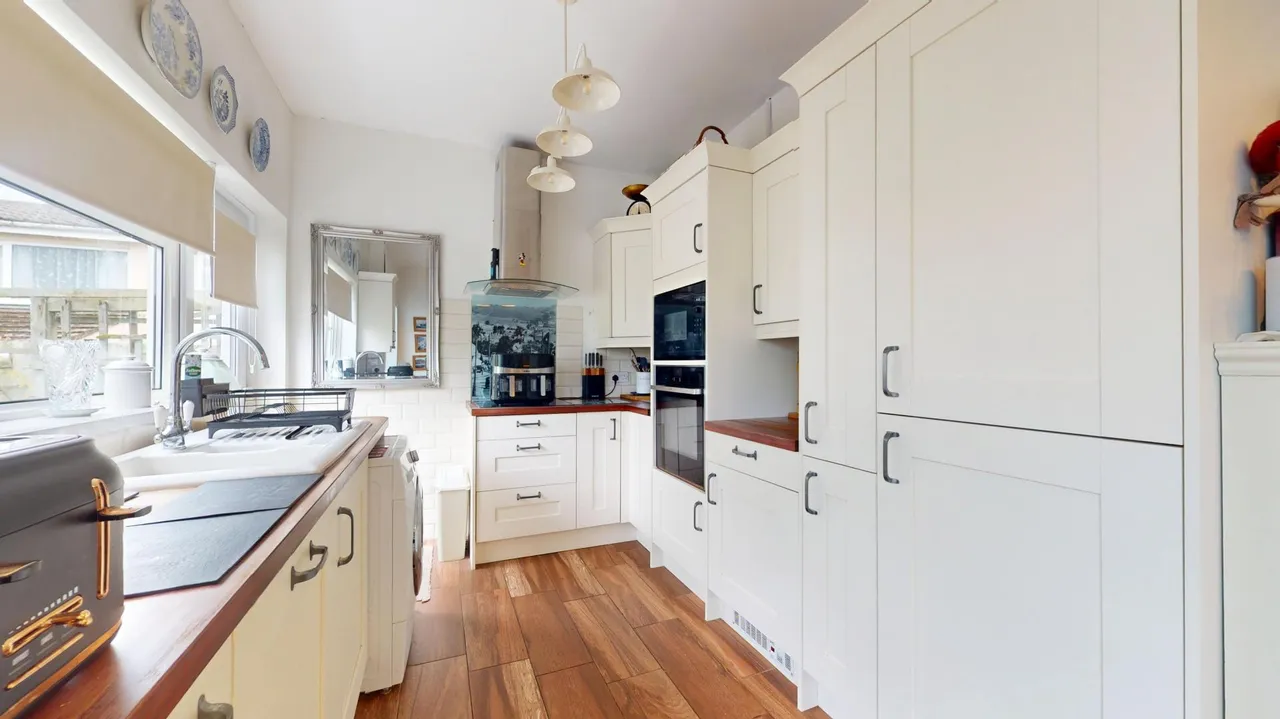 Rhos Llan, Rhiwbina, CF14, photo 5