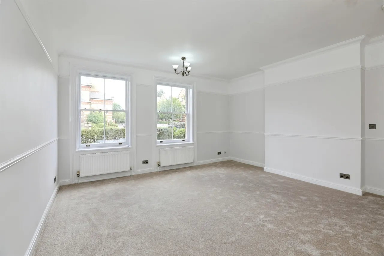 Southdowns Park, Haywards Heath, RH16, photo 5