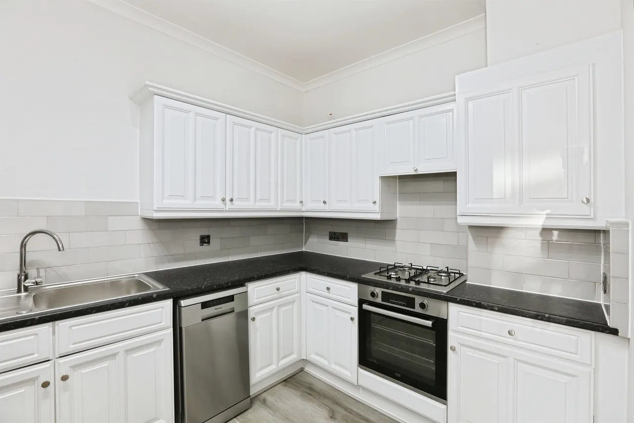 Southdowns Park, Haywards Heath, RH16, photo 4
