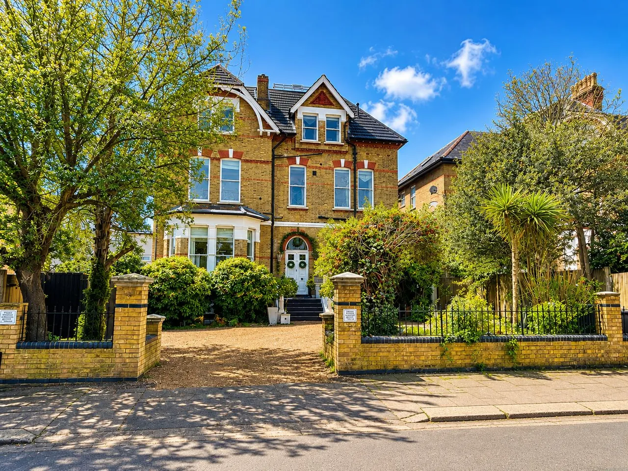 7 bed house for sale, Ross Road, London, SE25
