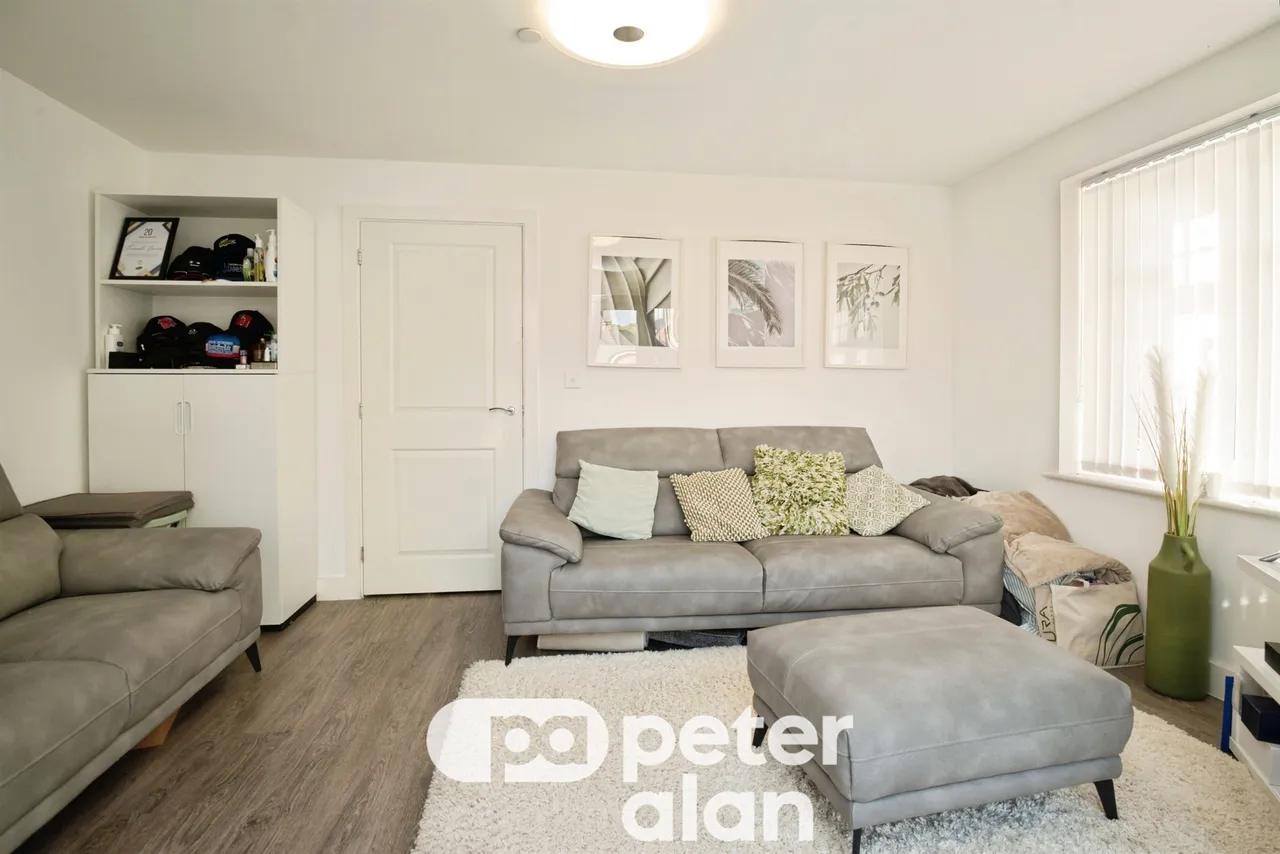 Cape Lindsey Road, Newport, NP20, photo 8
