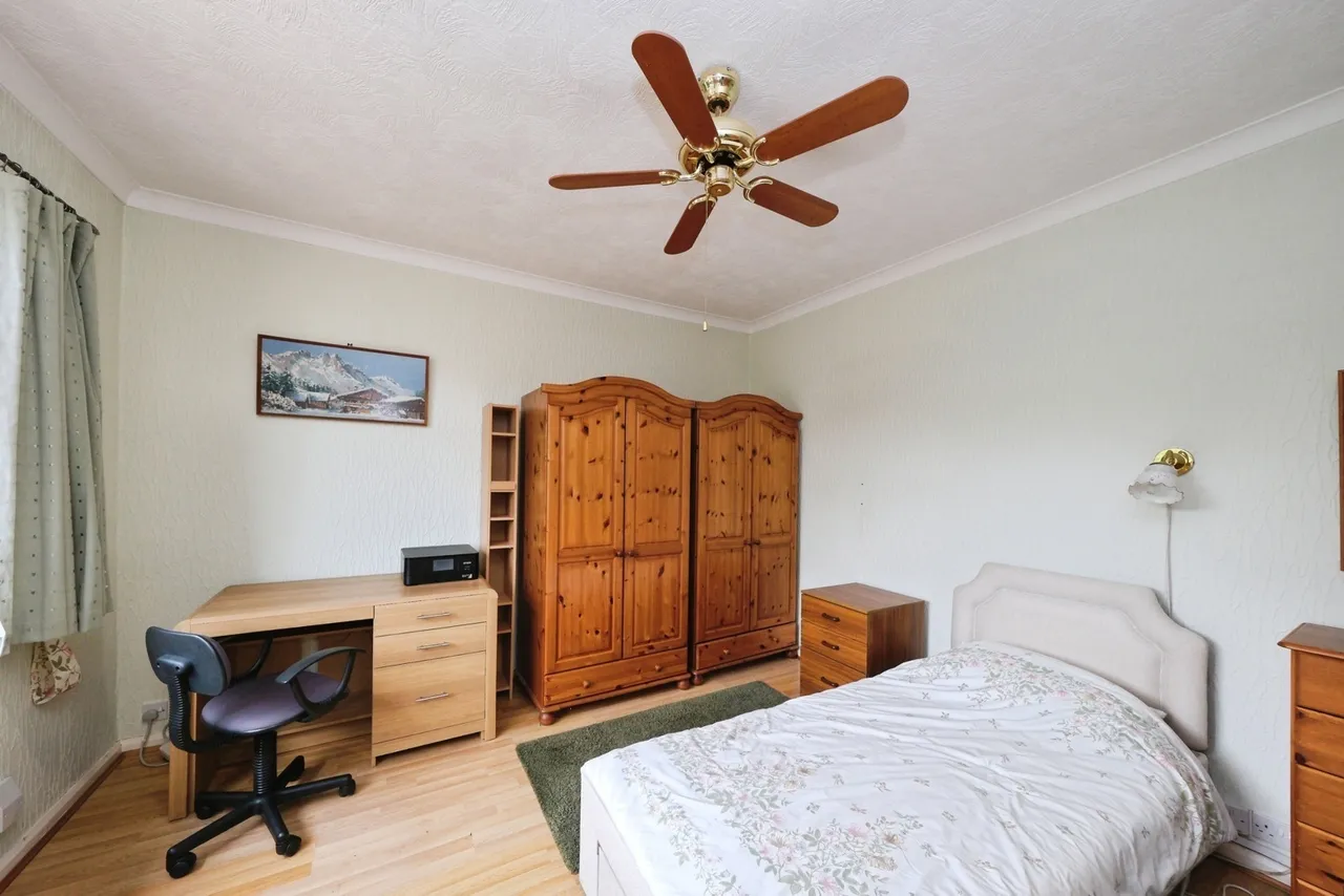 Park Hall Road, Mansfield Woodhouse, Mansfield, Nottinghamshire, NG19, photo 9
