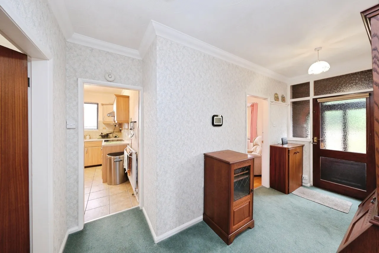 Park Hall Road, Mansfield Woodhouse, Mansfield, Nottinghamshire, NG19, photo 3