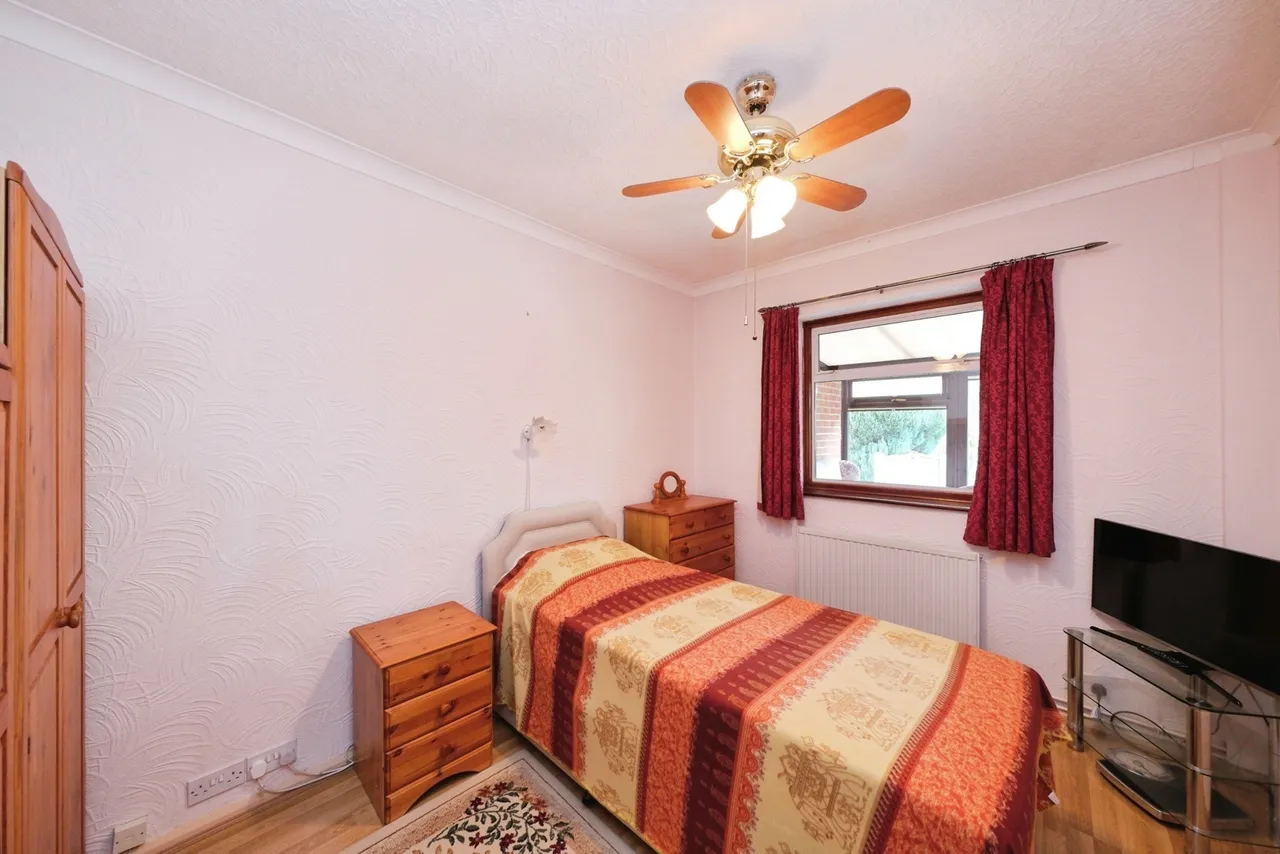 Park Hall Road, Mansfield Woodhouse, Mansfield, Nottinghamshire, NG19, photo 10