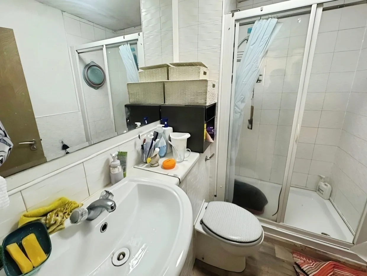 Gilmartin Grove, Kensington, L6, photo 5