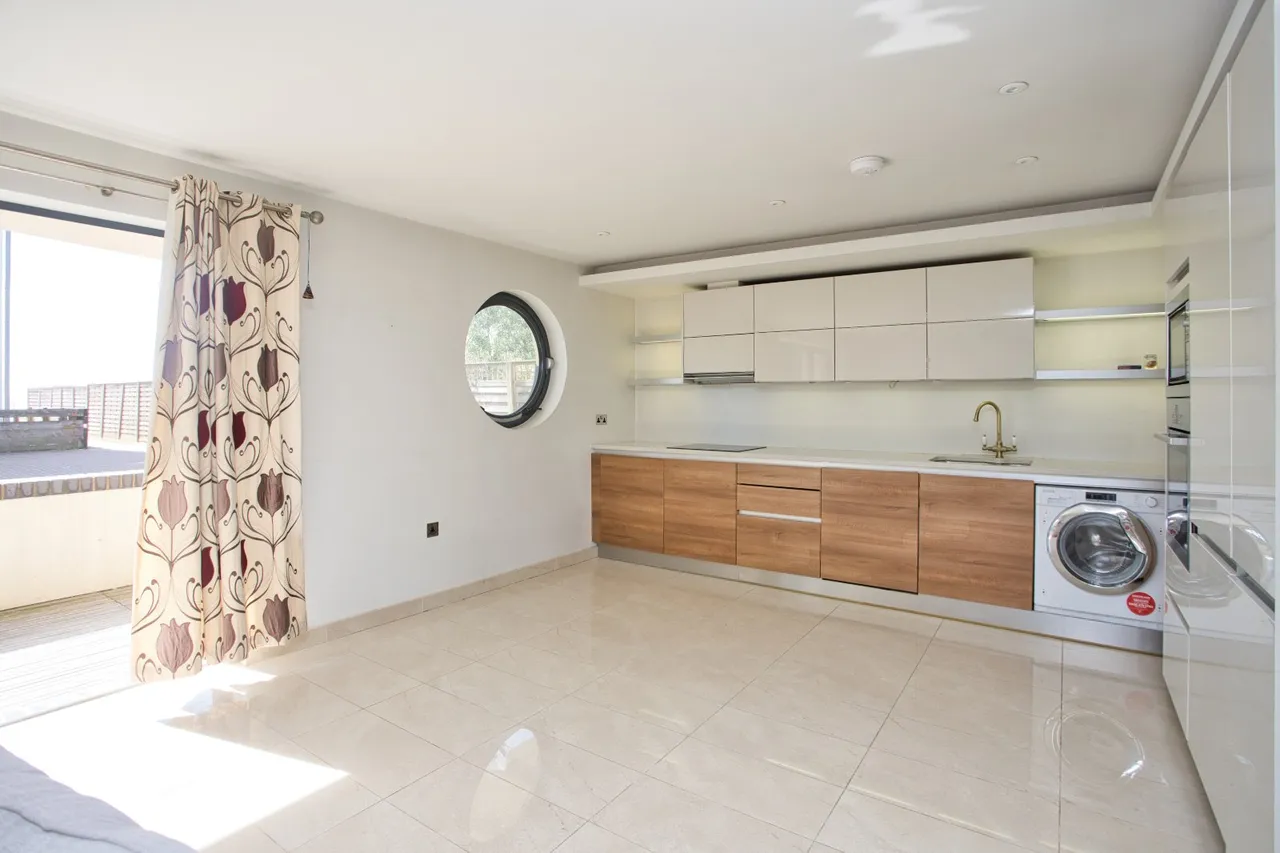 Castle Road, Sandgate, CT20, photo 6