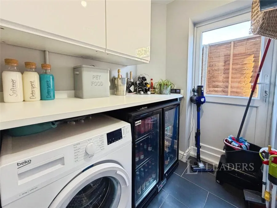 Plaw Hatch Close, Bishop's Stortford, CM23, photo 5
