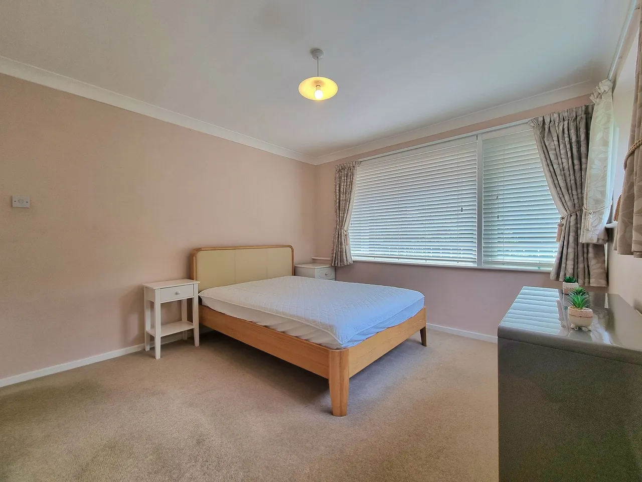 Derby Court, Sale, photo 9