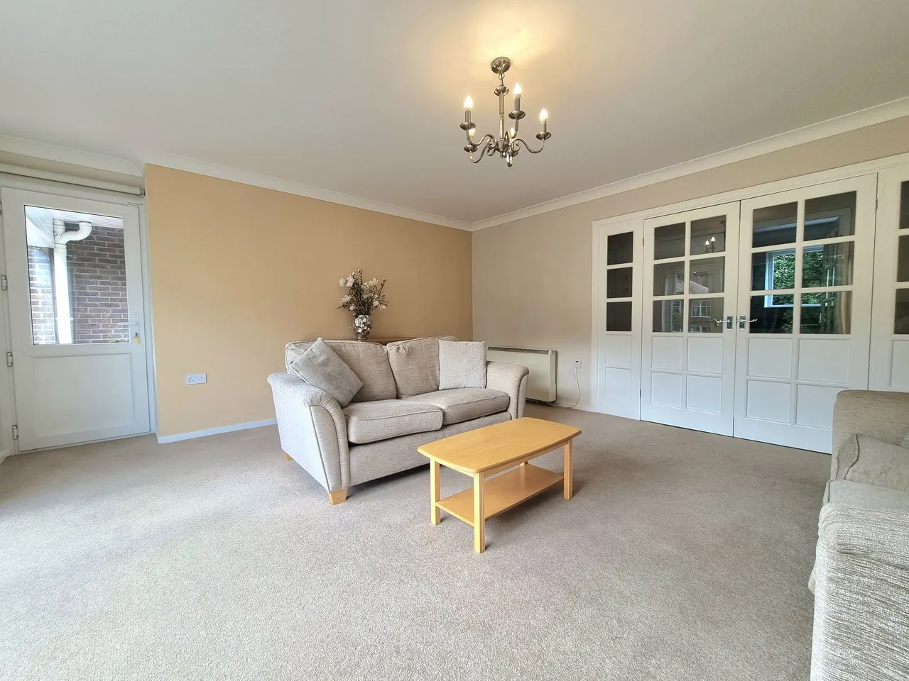 Derby Court, Sale, photo 5