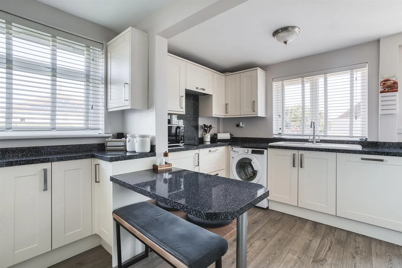 Devonshire Drive, Mickleover, photo 5