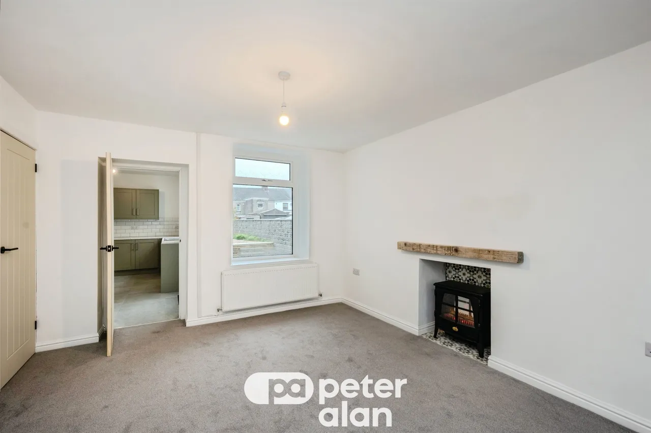 Railway Terrace, Neath, SA11, photo 8