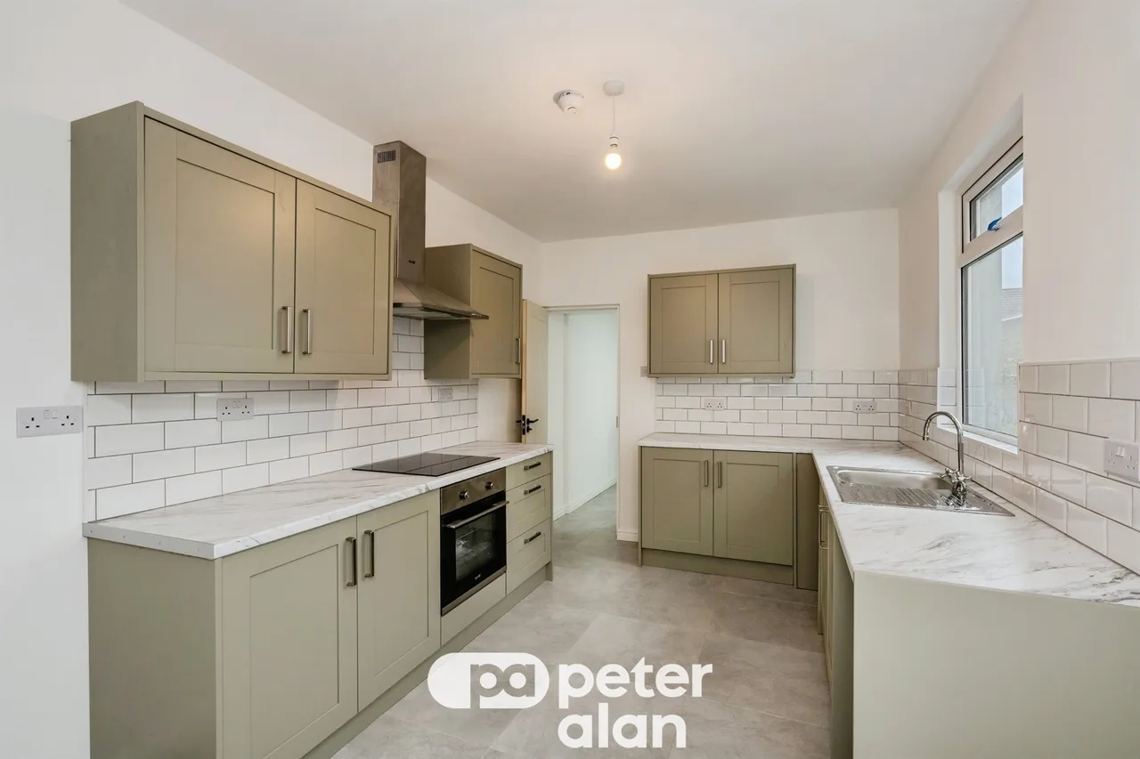 Railway Terrace, Neath, SA11, photo 2
