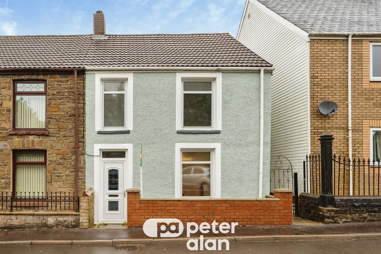 3 bed house for sale, Railway Terrace, Neath, SA11