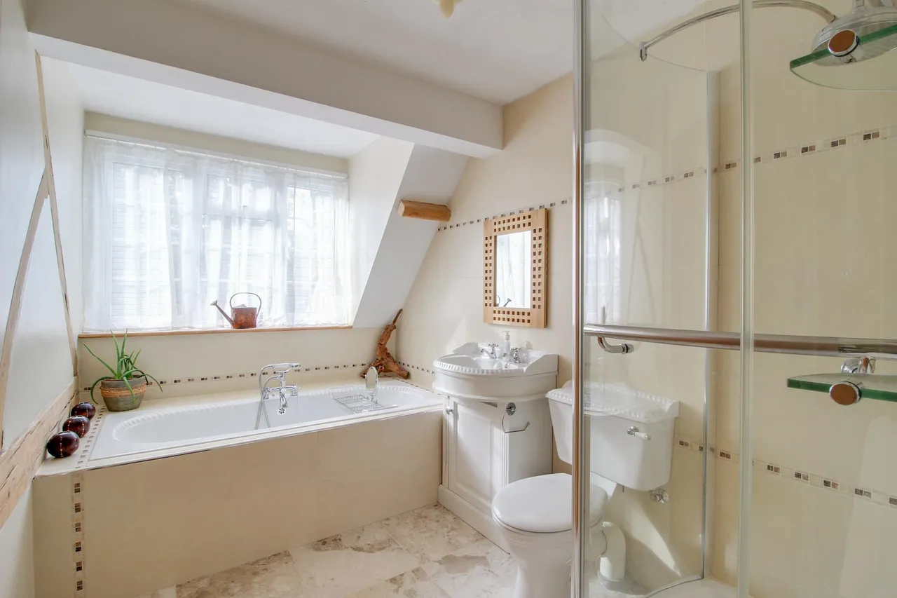 Leighton Road, Great Billington, LU7, photo 21